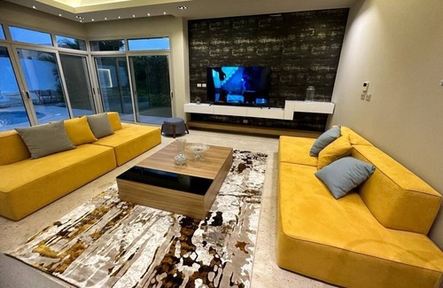 Oula Villa | Villa With Private Pool In Beverly Hills - Allegria -Sheikh Zayed