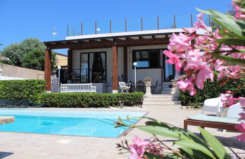 Fontane Bianche Villa | Villa with private pool | 300 m from the beach Fontane Bianche