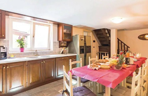 Camaiore Villa | Villa with private pool, beautiful furnishings, fenced yard.