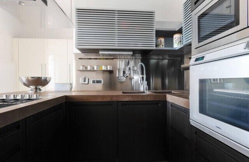 Livorno Villa | Villa with sauna pool, chrome therapy and fitness area