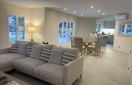 Binisafua Villa | Villa with sea views, 4 bedrooms, free WIFI