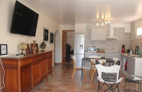 Saint-Raphael Villa | Villa with swimming pool in a quiet setting close to the beach