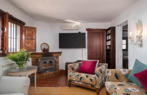 Colmenar Villa | Villa with views and private pool near Malaga.