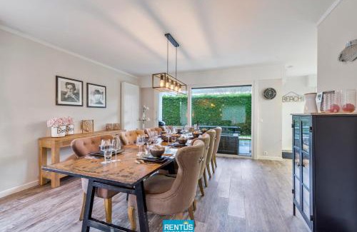 Westende House | Villa Zee en Zand - bungalow with garden and parking