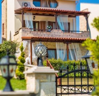 Afytos House | Villa Zeus Afytos
