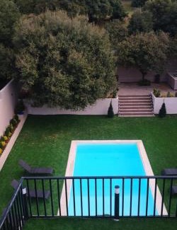Suwailih Ski Chalet | Villa27