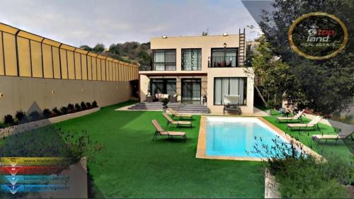 Suwailih Ski Chalet | Villa27