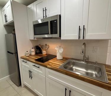 San Carlos Park Apartment | VillaBellaWood