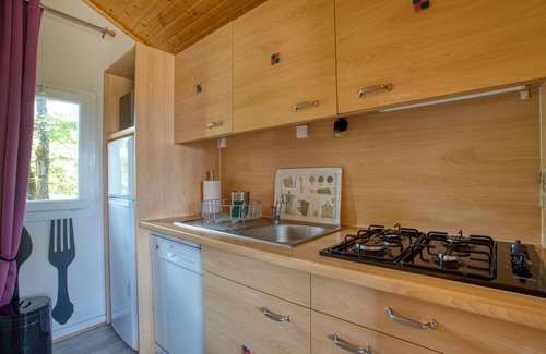 Orliaguet Ski Chalet | Village de gîtes La Truffière: Chalets in the heart of nature - heated swimming pool