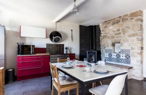 Restinclieres House | Village house between vineyards and Occitan countryside