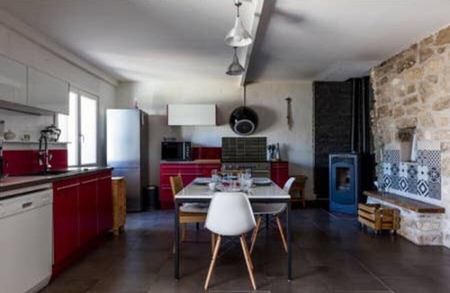 Restinclieres House | Village house between vineyards and Occitan countryside