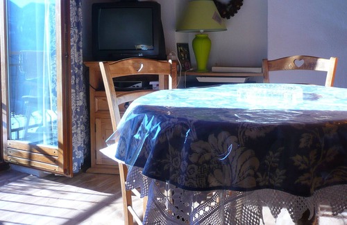 Doucy-Combelouviere House | village house