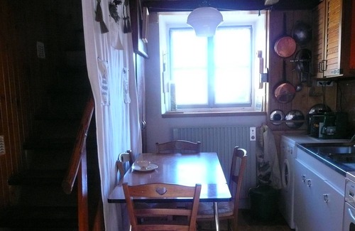 Doucy-Combelouviere House | village house