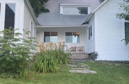 Waitsfield House | Village House home