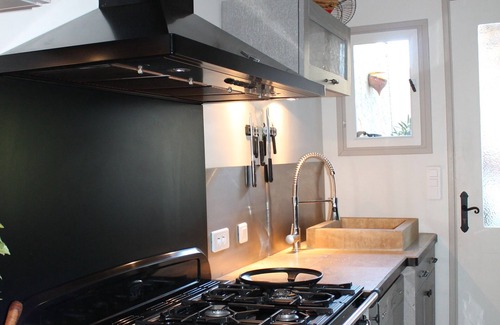 Maubec House | Village house in the Luberon with private pool