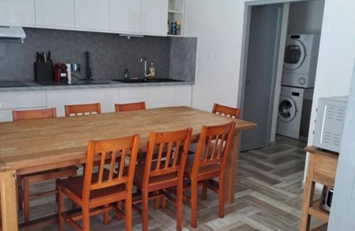 Lespignan House | Village house with tropezian terrace close to beaches
