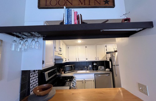 Lincoln House | Village of Loon Townhouse AC Pool Internet Panoramic Views No Entry Level Steps