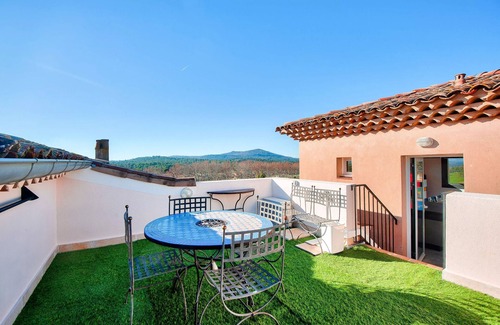 Pont Royal Apartment | Village Pont Royal in Provence - maeva Home - Apartment 3 rooms 4 people with fitted terrace - Prestige - super Home