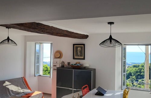 San-Nicolao Apartment | Village studio close to hiking trails and 12 minutes from the beach