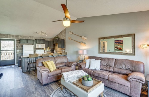Village of Four Seasons Condo | Village of Four Seasons Lake Condo w/Pool Access!