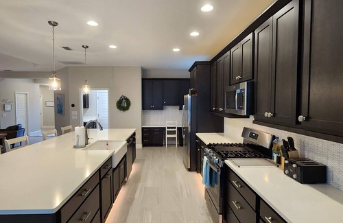 Leesburg House | Villages, 3bed- 2.5ba waterfrnt+ golf cart- all bedrooms have king beds!