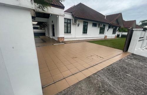 Sri Gading Apartment | VillaParadise Homestay