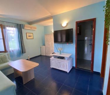 Chernomorets Resort | Villas and Bungalows Panorama