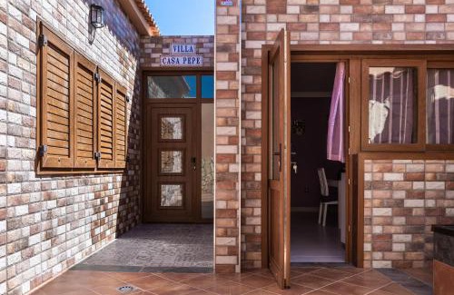 Esquinzo House | Villas El Paraiso