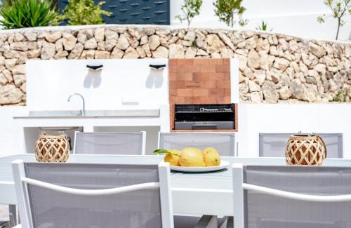 El Tesoro Villa | Villas Guzman - Mostoles