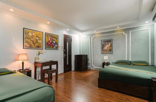 Hang Trong House | Villaxe Legume, 50m to Hoan Kiem lake - by Antique