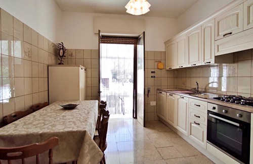 Marina di Pescoluse Villa | Villetta Adaluna - Con Ampio Giardino Privato a Pescoluse