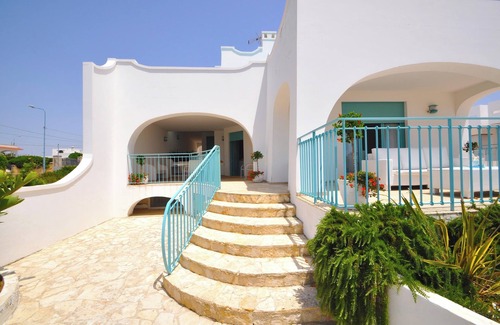 Torre Suda Apartment | Villetta Esa by BarbarHouse