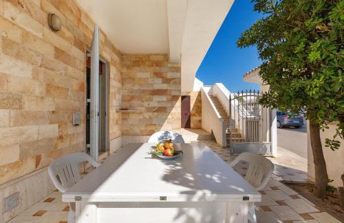 Torre Castiglione House | Villetta Sapore di sale by BarbarHouse