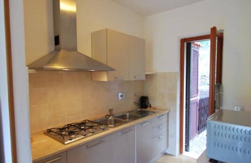 Naregno Villa | VILLETTA "THE OLIVE" close to the beach, nice private garden, air conditioning