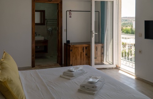 Bozcaada Hotel | Vina Garden