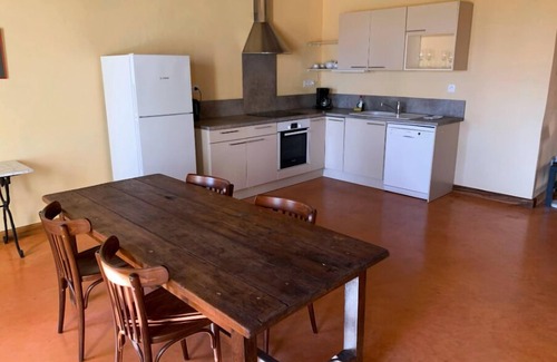 Poilhes Apartment | Vinauberge, Loft Viognier in former wine cellar, nice terrace and panoramic view