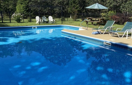 West Tisbury House | Vineyard Getaway, Private Home, Centrally Located To All Island Amenities.