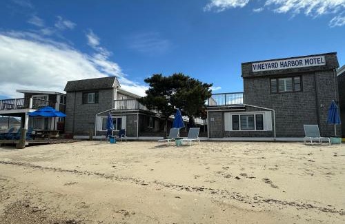 Vineyard Haven Apartment | Vineyard Harbor Motel