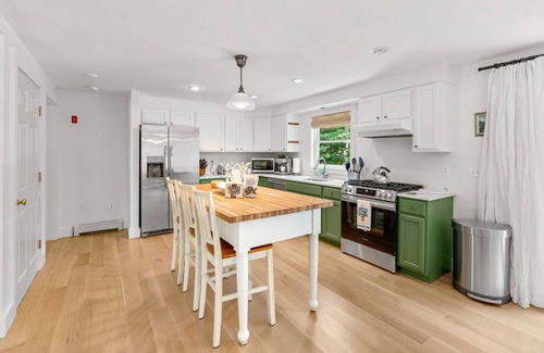 Tisbury House | Vineyard Haven House: Fire Pit, BeachNearby & Garden View