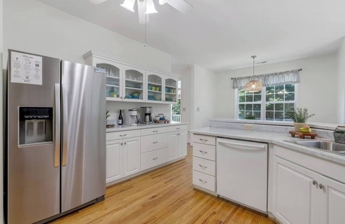 Seneca House | Vineyard Oasis on Lake Keowee