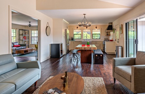Guerneville House | Vineyard View. Main house + Swimming Pool; a Resort Feel in a Vineyard Setting!