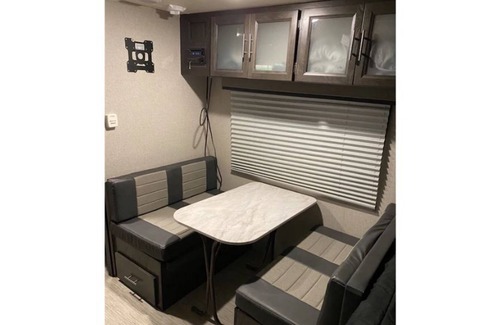 Grapevine House | Vineyards Campground - Lake Grapevine (RV Rental with Delivery & Pick Up Only)
