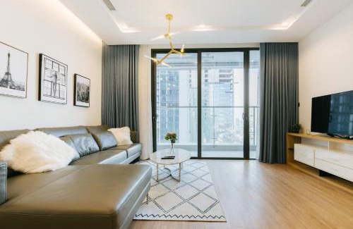 Ngoc Khanh Apartment | Vinhomes Metropolis - Feria Homes