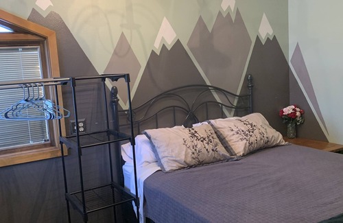 Mondovi Other | Vintage 2 or 4 Bedroom Farmhouse 1.5 miles from Mondovi