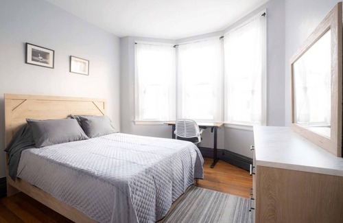 Federal Hill Apartment | Vintage 3BR Apt in Federal Hill!