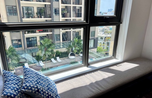 District 10 Apartment | Vintage 3BR HaDo Centrosa with pool view! Just 5mins to go BenThanh market