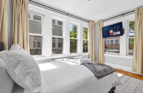 St. Elizabeth's Apartment | Vintage 5BR apt in Boston with Free Parking