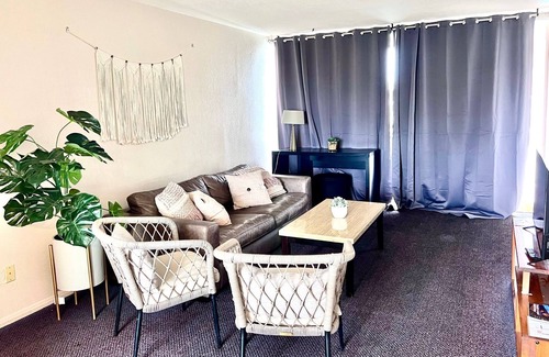 Southwest Village House | "Vintage 8" King Bed Walk to Old Town Scottsdale