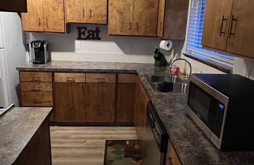 Florence House | Vintage A frame home in Florence! 2 bedroom 3 beds, sleeps 6.