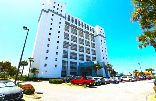 Pensacola Beach Condo | Vintage Beach Themed Condo